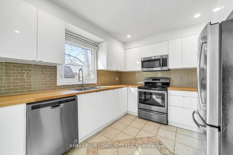 Photo 14 at 391 Hickling Trail, Grove East, Barrie