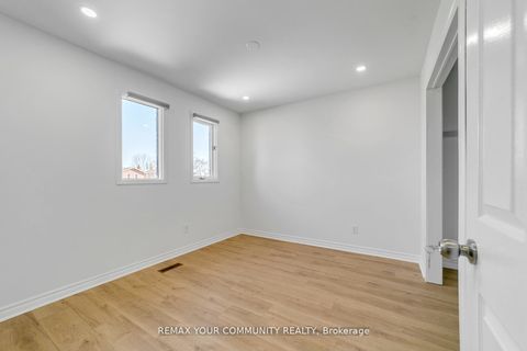 Photo 24 at 391 Hickling Trail, Grove East, Barrie