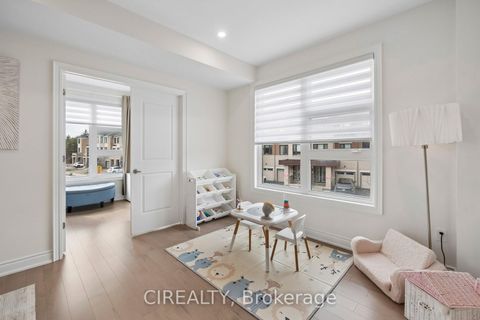 Photo 20 at 325 Laplante Street, Summerhill Estates, Newmarket