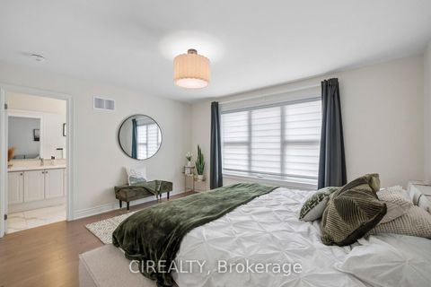 Photo 26 at 325 Laplante Street, Summerhill Estates, Newmarket