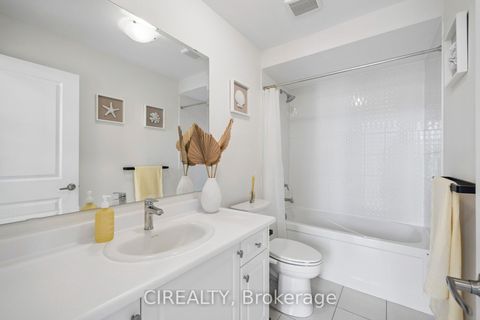 Photo 31 at 325 Laplante Street, Summerhill Estates, Newmarket