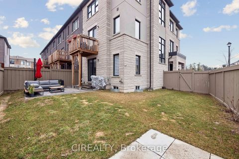 Photo 35 at 325 Laplante Street, Summerhill Estates, Newmarket