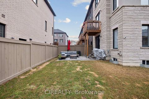 Photo 36 at 325 Laplante Street, Summerhill Estates, Newmarket