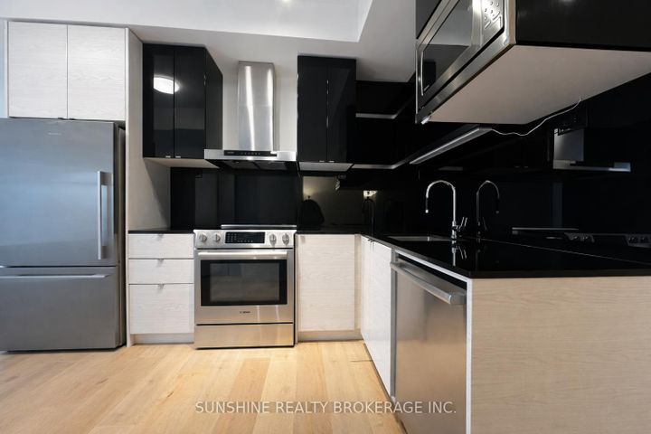 Photo 16 at 223 - 72 Esther Shiner Boulevard, Bayview Village, Toronto