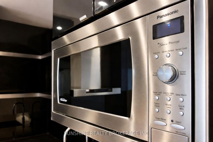 Photo 17 at 223 - 72 Esther Shiner Boulevard, Bayview Village, Toronto