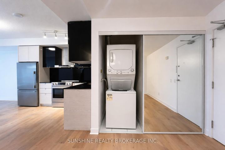 Photo 30 at 223 - 72 Esther Shiner Boulevard, Bayview Village, Toronto