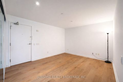 Photo 8 at 223 - 72 Esther Shiner Boulevard, Bayview Village, Toronto