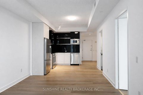 Photo 12 at 223 - 72 Esther Shiner Boulevard, Bayview Village, Toronto