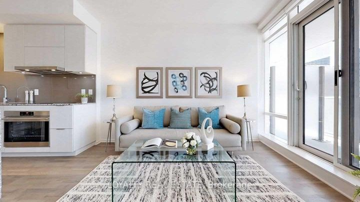 Photo 8 at 908 - 1 Bloor Street E, Yonge Corridor, Toronto