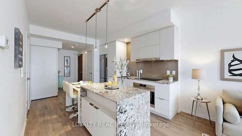 Photo 11 at 908 - 1 Bloor Street E, Yonge Corridor, Toronto