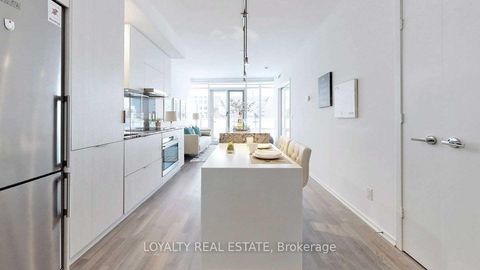 Photo 14 at 908 - 1 Bloor Street E, Yonge Corridor, Toronto