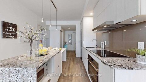 Photo 15 at 908 - 1 Bloor Street E, Yonge Corridor, Toronto