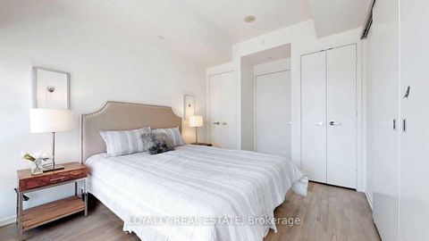 Photo 19 at 908 - 1 Bloor Street E, Yonge Corridor, Toronto