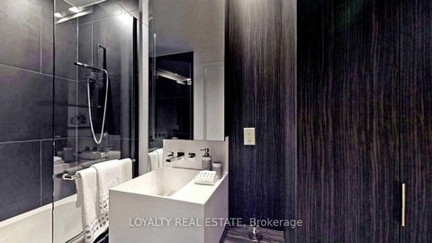 Photo 21 at 908 - 1 Bloor Street E, Yonge Corridor, Toronto