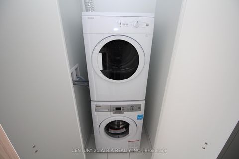 Photo 10 at 1303 - 290 Adelaide Street W, Waterfront Communities C1, Toronto
