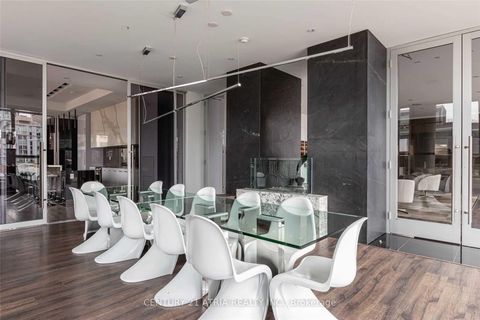 Photo 11 at 1303 - 290 Adelaide Street W, Waterfront Communities C1, Toronto