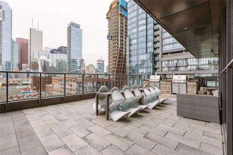 Photo 17 at 1303 - 290 Adelaide Street W, Waterfront Communities C1, Toronto