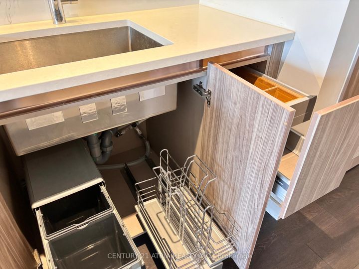 Photo 9 at 1211 - 27 Mcmahon Drive, Bayview Village, Toronto