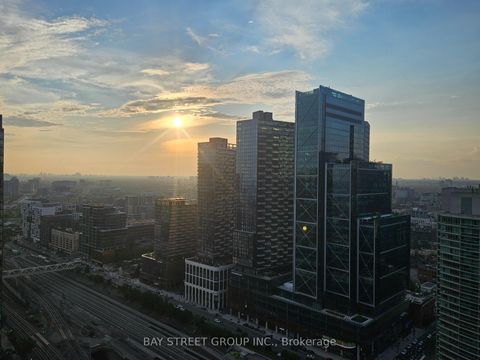 Photo 13 at 4210 - 1 Concord Cityplace Way, Waterfront Communities C1, Toronto