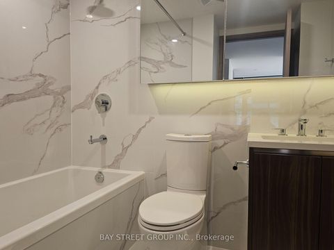 Photo 17 at 4210 - 1 Concord Cityplace Way, Waterfront Communities C1, Toronto