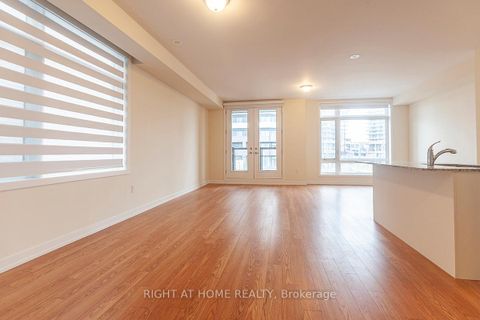 Photo 8 at 42 Dandara Gate, Steeles West Industrial, Vaughan