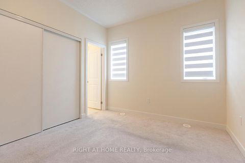 Photo 20 at 42 Dandara Gate, Steeles West Industrial, Vaughan