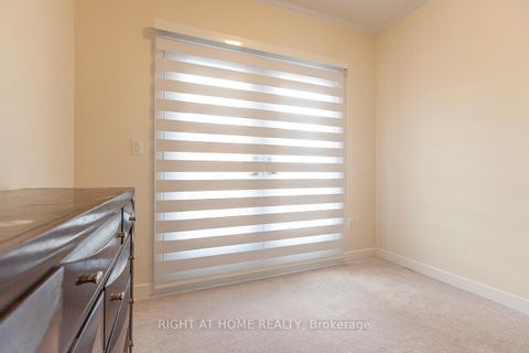 Photo 26 at 42 Dandara Gate, Steeles West Industrial, Vaughan