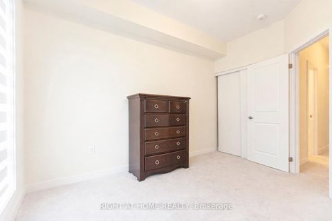 Photo 29 at 42 Dandara Gate, Steeles West Industrial, Vaughan