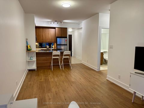 Photo 9 at 903 - 50 Absolute Avenue, City Centre, Mississauga