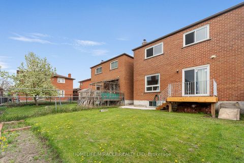 Photo 6 at 4 Greendowns Drive, Scarborough Village, Toronto