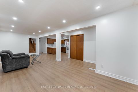 Photo 12 at 4 Greendowns Drive, Scarborough Village, Toronto