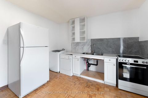 Photo 19 at 4 Greendowns Drive, Scarborough Village, Toronto