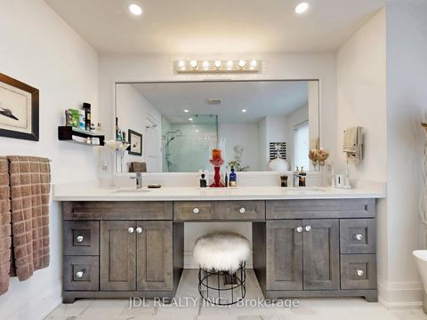 Photo 12 at 11 Hedge Road, Sutton & Jackson's Point, Georgina