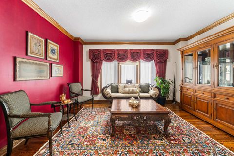 Photo 7 at 73 Garnier Court, Steeles, Toronto