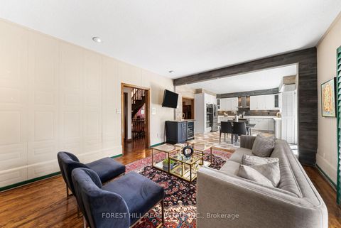 Photo 16 at 73 Garnier Court, Steeles, Toronto