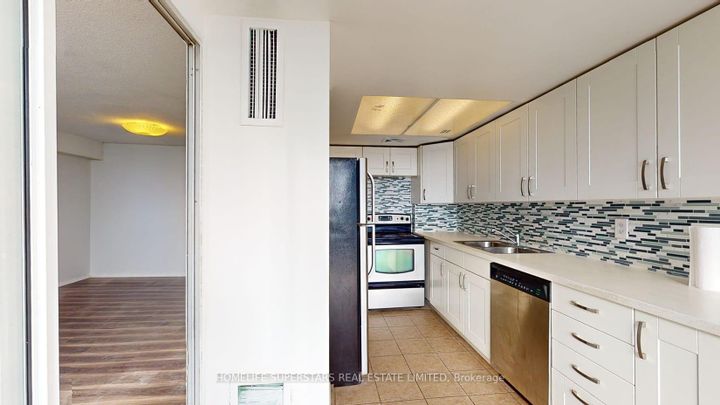 Photo 16 at 1204 - 10 Markbrook Lane, Jamestown, Toronto