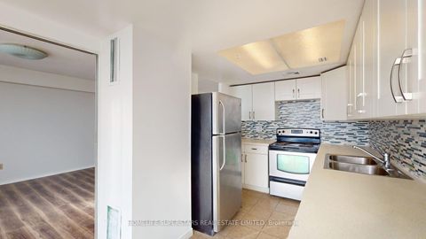 Photo 10 at 1204 - 10 Markbrook Lane, Jamestown, Toronto
