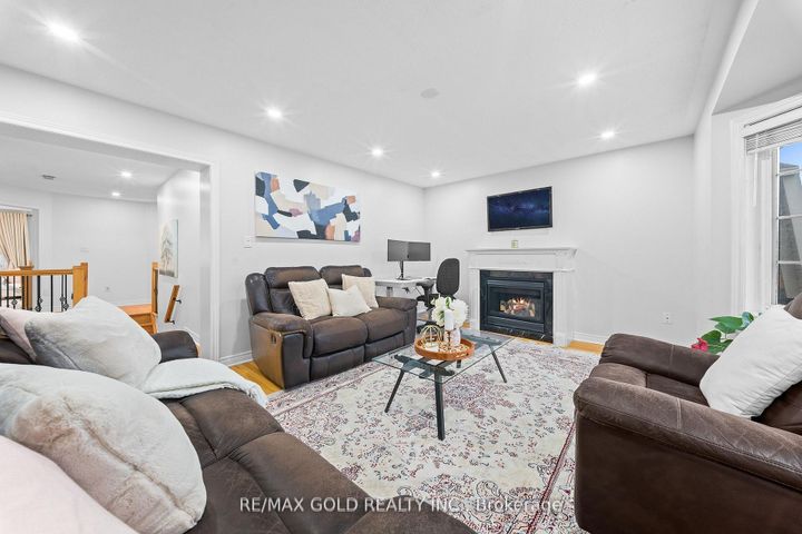 Photo 17 at 36 Ocean Ridge Drive E, Wellington, Brampton