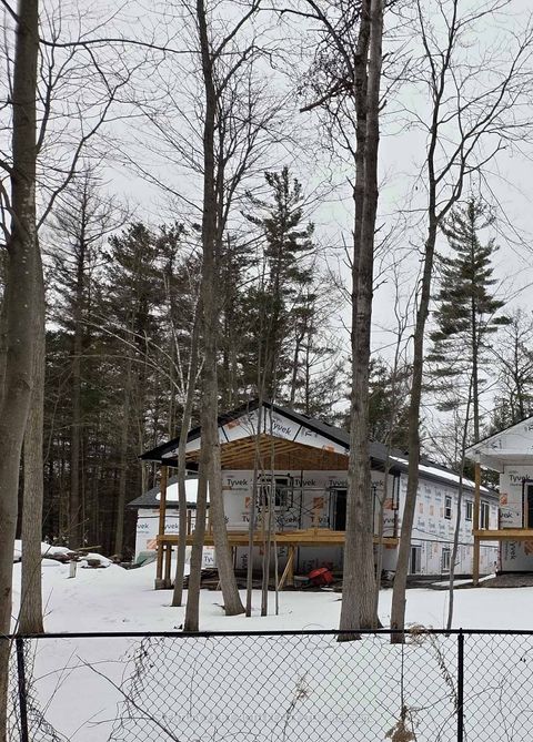 Photo 2 at 3183 Cove Avenue, Rural Innisfil, Innisfil