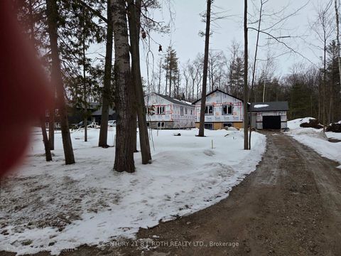 Photo 5 at 3183 Cove Avenue, Rural Innisfil, Innisfil