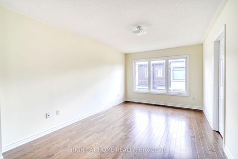 Photo 19 at 53 Sandwell Street, Vellore Village, Vaughan