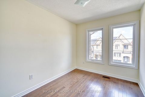 Photo 24 at 53 Sandwell Street, Vellore Village, Vaughan