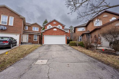 Photo 4 at 15 Kilbarry Court, South Richvale, Richmond Hill