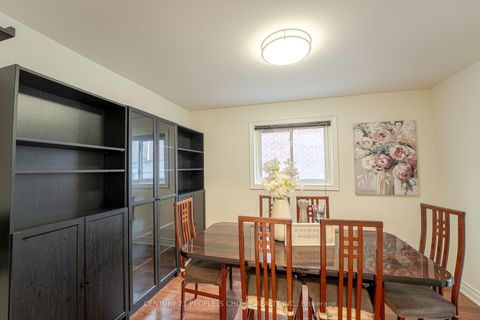 Photo 9 at 15 Kilbarry Court, South Richvale, Richmond Hill