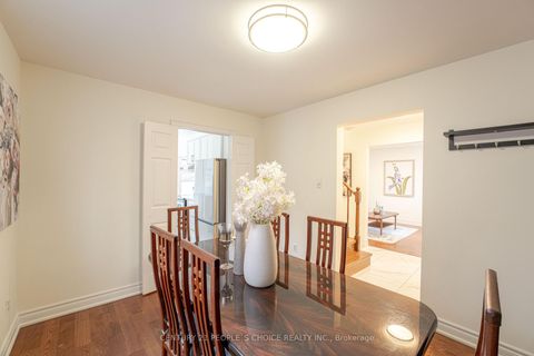 Photo 12 at 15 Kilbarry Court, South Richvale, Richmond Hill