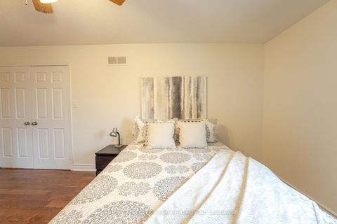 Photo 28 at 15 Kilbarry Court, South Richvale, Richmond Hill