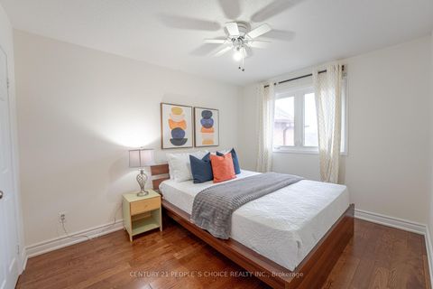 Photo 31 at 15 Kilbarry Court, South Richvale, Richmond Hill