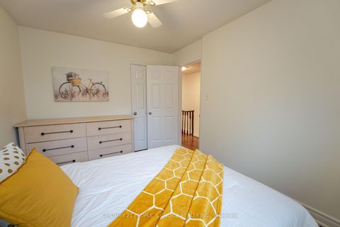 Photo 36 at 15 Kilbarry Court, South Richvale, Richmond Hill