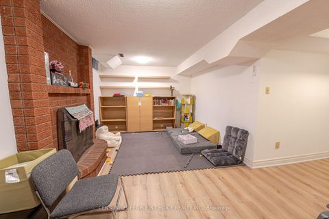 Photo 42 at 15 Kilbarry Court, South Richvale, Richmond Hill