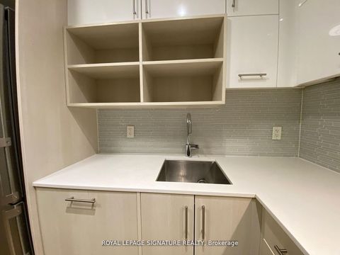Photo 3 at 807 - 150 Fairview Mall Drive, Don Valley Village, Toronto